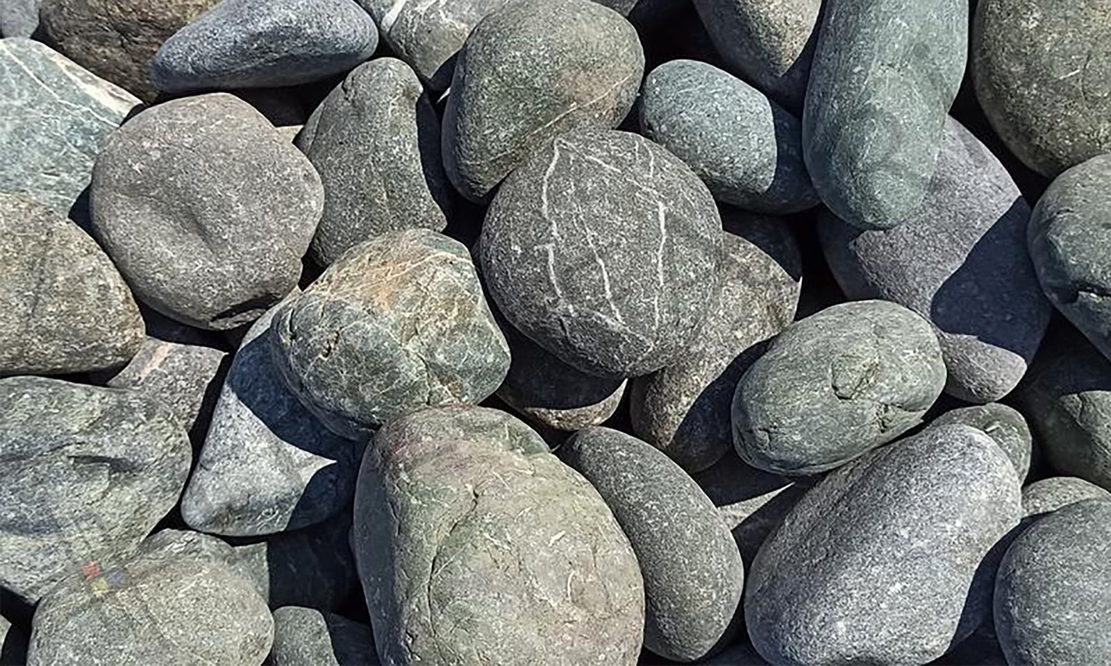 green river pebble stone