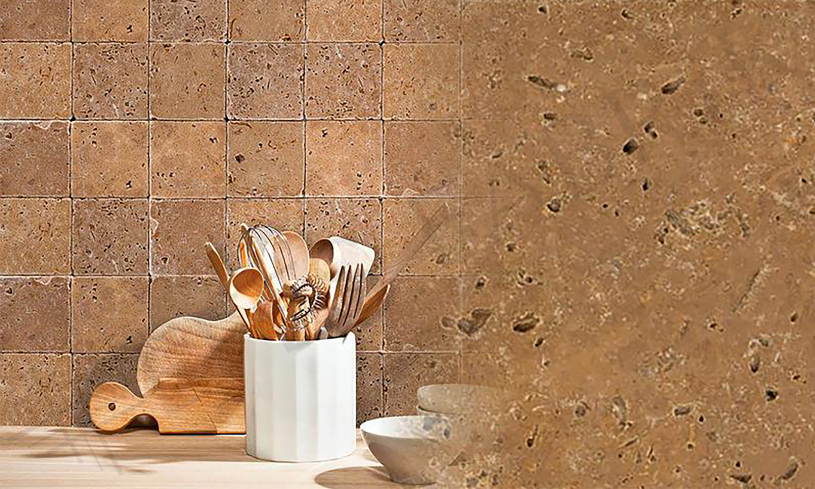 Noche Antique Travertine