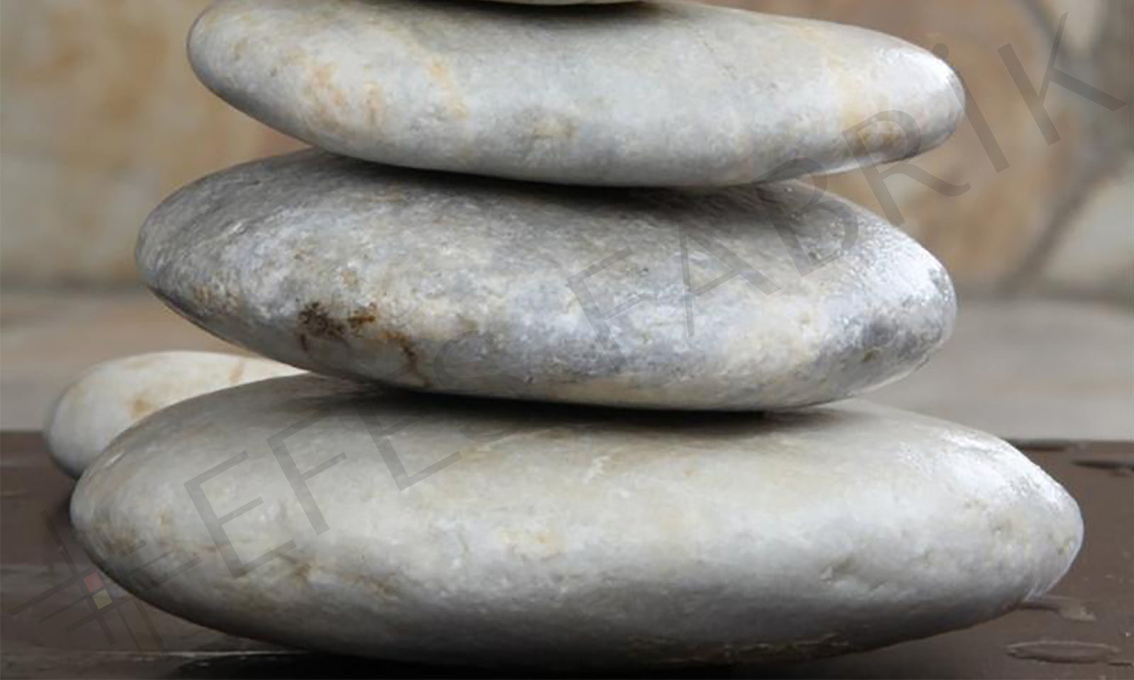 River Light Flat Pebble Stone