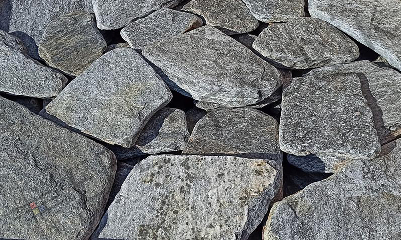 tumbled dark flag stone